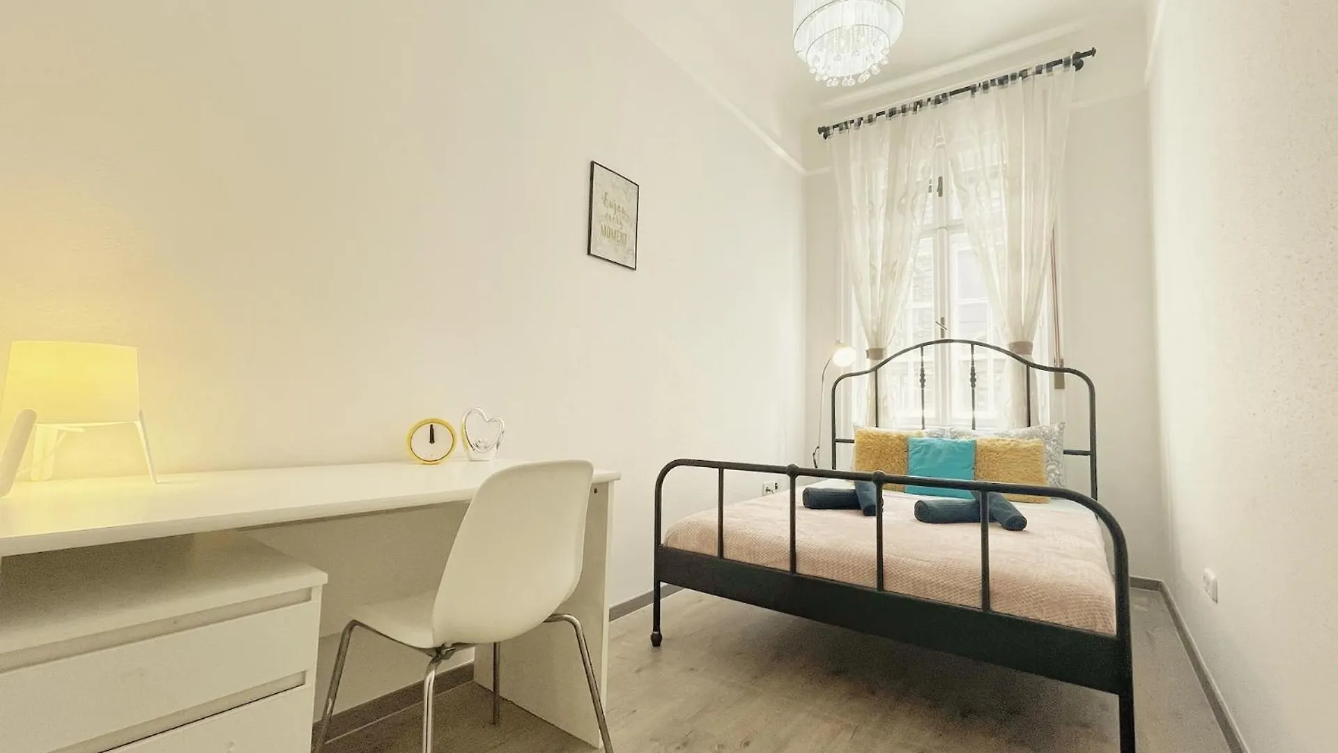 Y Central Station Private Rooms Budapeşte Daire